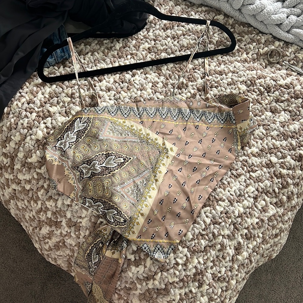 SHEIN BANDANA TOP